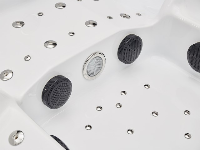 Outdoor spa vonato, tovario, wit bad / naturel houten kleur zijkant - afbeelding 16 van  27