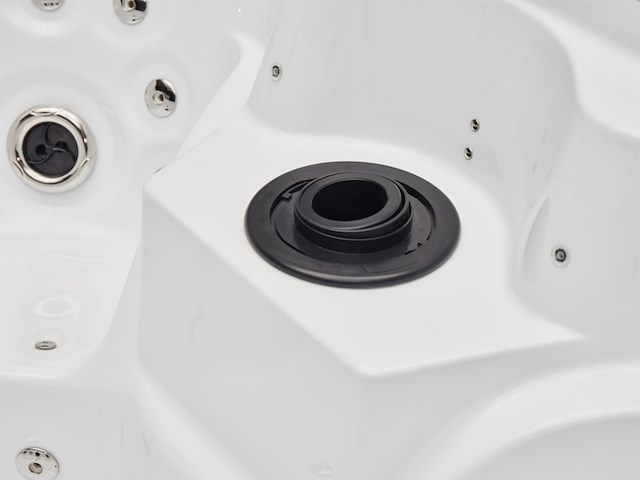 Outdoor spa vonato, tovario, wit bad / naturel houten kleur zijkant - afbeelding 22 van  27