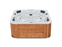 Outdoor spa vonato, tovario, wit bad / naturel houten kleur zijkant - afbeelding 5 van  27