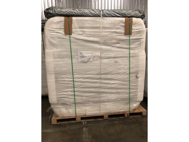 Outdoor spa vonato tovario wit bad / naturel houten kleur zijkant - afbeelding 9 van  24