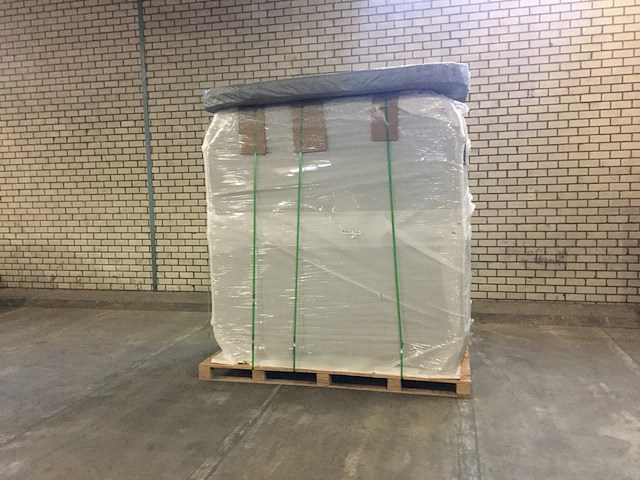 Outdoor spa vonato tovario wit bad / naturel houten kleur zijkant - afbeelding 17 van  24