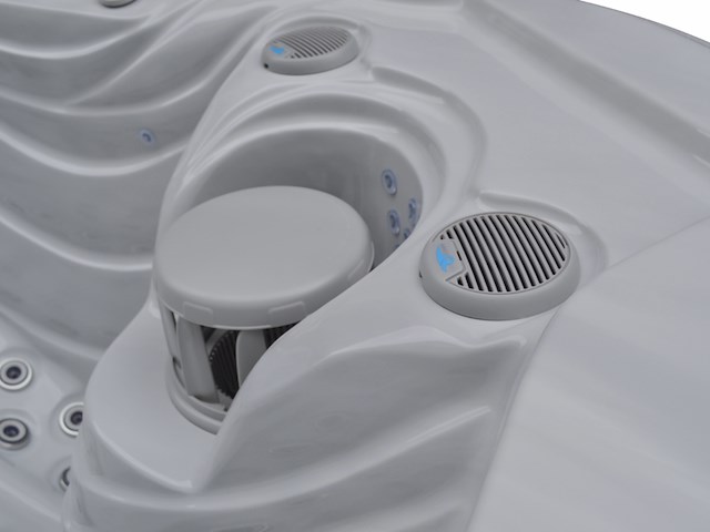 Outdoor spa vonato, vrijstaand 5 persoons bad, sneeuwwit bad met antraciete skirts - afbeelding 12 van  12