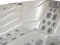 Outdoor spa vonato, vrijstaand 5 persoons bad, wit bad met antraciete skirts - afbeelding 8 van  15