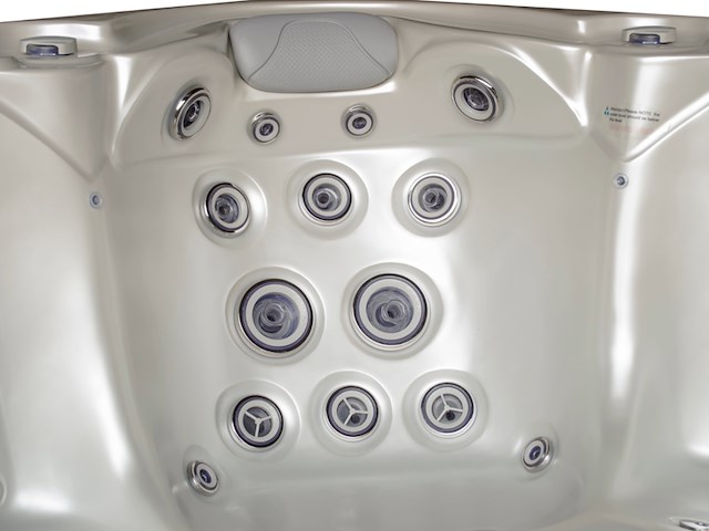 Outdoor spa vonato, vrijstaand 5 persoons bad, wit bad met antraciete skirts - afbeelding 12 van  15