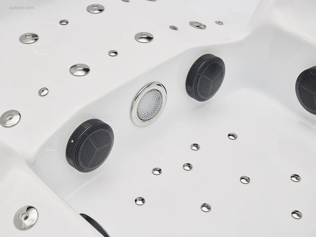 Outdoor spa - afbeelding 13 van  24