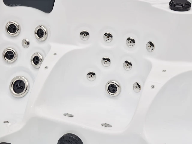 Outdoor spa - afbeelding 14 van  24