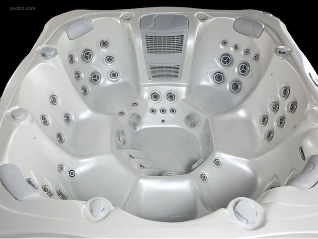 Outdoor spa - afbeelding 5 van  9
