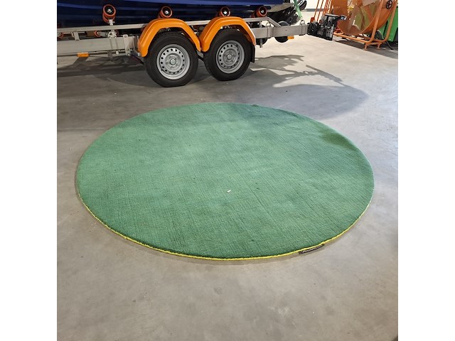 Outline vloerkleed dark green/lime round, polspotten - afbeelding 2 van  9
