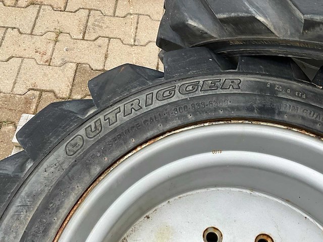 Outrigger 18-625 en 355/65d625 wiel (2x) - afbeelding 12 van  16