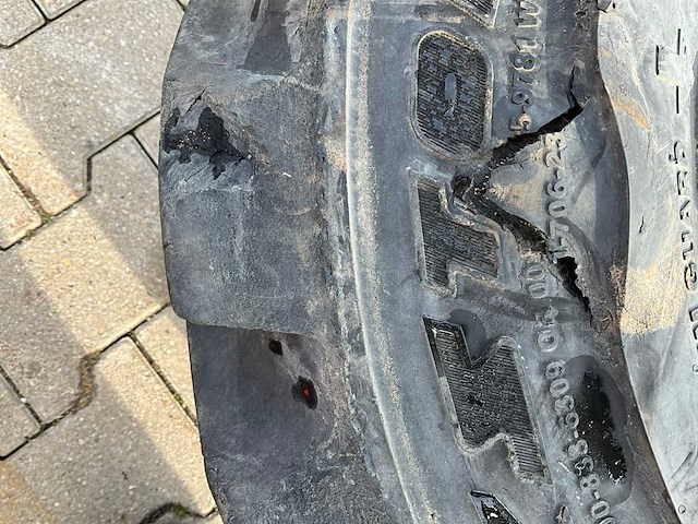 Outrigger black stone wiel - afbeelding 3 van  11