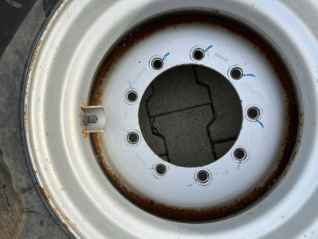 Outrigger black stone wiel - afbeelding 8 van  11