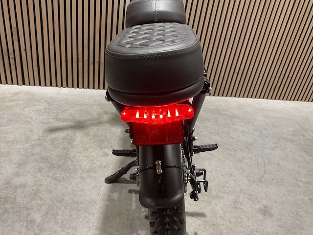 Ouxi - v8 met rekje - zwart - elektrische fiets - afbeelding 33 van  69