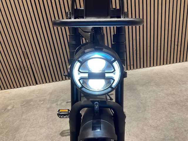 Ouxi v8 ultra mini zwart elektrische fiets - afbeelding 5 van  71