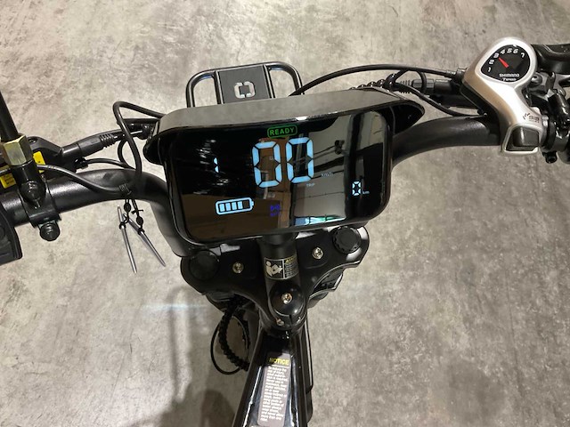 Ouxi v8 ultra mini zwart elektrische fiets - afbeelding 38 van  71