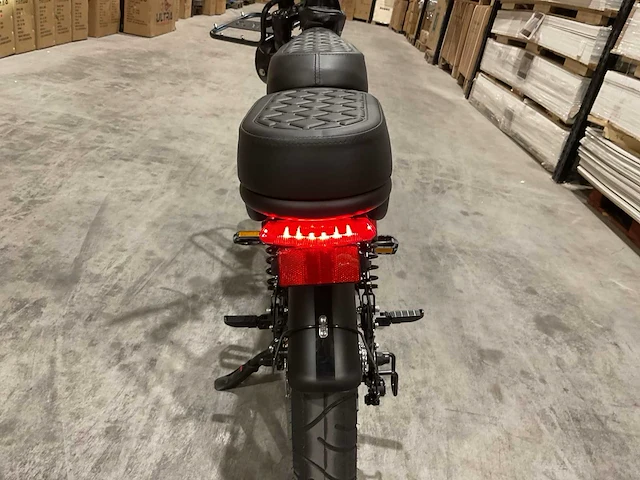 Ouxi v8 ultra zwart elektrische fiets - afbeelding 7 van  22