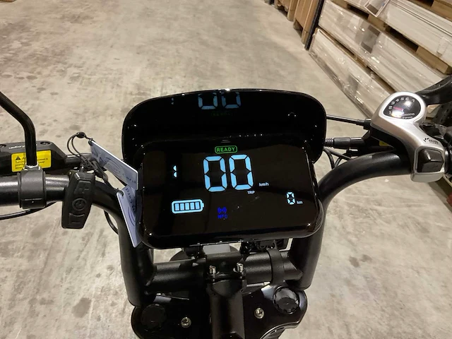 Ouxi v8 ultra zwart elektrische fiets - afbeelding 9 van  22