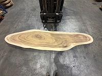 Ovaal boomstam tafelblad 345cm. - afbeelding 1 van  4