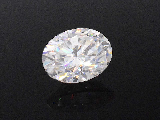 Ovaal briljant van 2.00 carat (gecertificeerd) - afbeelding 2 van  2