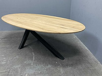 Ovaal eiken eetkamertafel 240 cm met onderstel spin - afbeelding 4 van  5