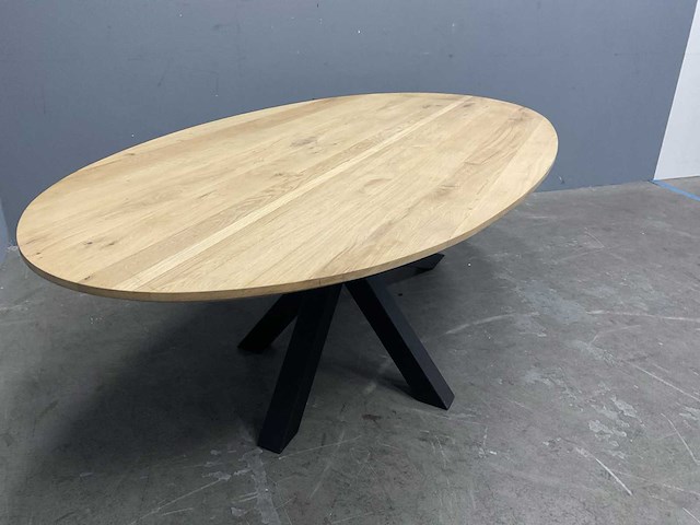 Ovaal eiken eetkamertafel 240 cm met onderstel spin - afbeelding 5 van  5