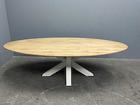 Ovaal eiken eetkamertafel 260 cm met onderstel spin - afbeelding 1 van  4