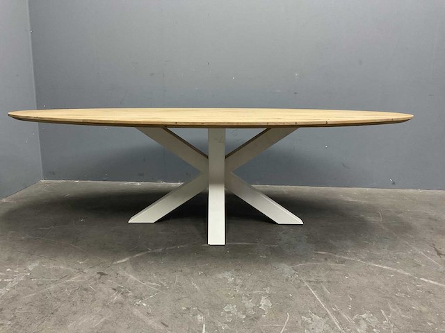 Ovaal eiken eetkamertafel 260 cm met onderstel spin - afbeelding 3 van  4