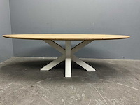 Ovaal eiken eetkamertafel 260 cm met onderstel spin - afbeelding 3 van  4