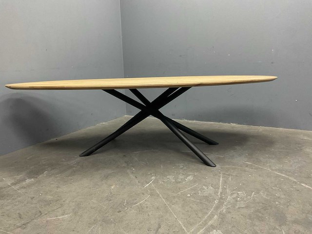 Ovaal eiken eetkamertafel 280 cm met onderstel spin - afbeelding 2 van  4