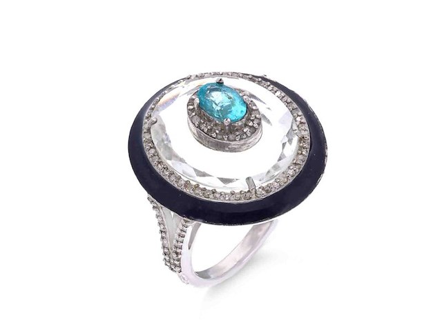 Ovaal gevormde ring met een blauwe apetiet, witte kristal, zwarte onix en natuurlijke diamanten - afbeelding 1 van  6