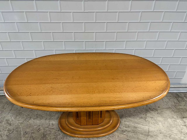 Ovaal houten tafel - afbeelding 4 van  5