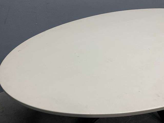 Ovaal hpl eetkamertafel 220 cm met onderstel shooting star - afbeelding 5 van  5