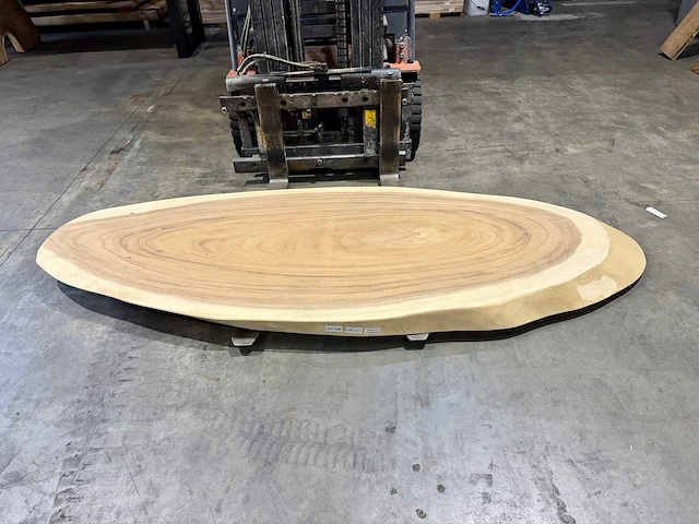 Ovaal suar boomstam tafelblad 250 cm - afbeelding 1 van  2
