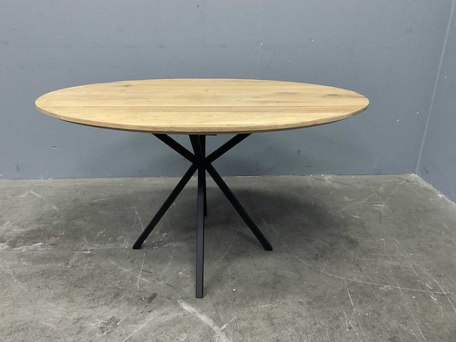 Ovaal verzet eiken eetkamertafel 140x91 cm met onderstel spin 85 - afbeelding 1 van  5