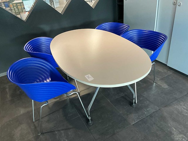 Oval conferentie set - afbeelding 1 van  3