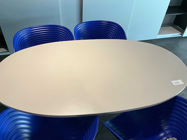 Oval conferentie set - afbeelding 3 van  3
