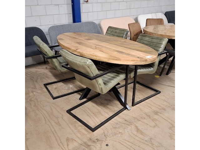Ovale eetkamertafel met 4x stoel - afbeelding 1 van  6