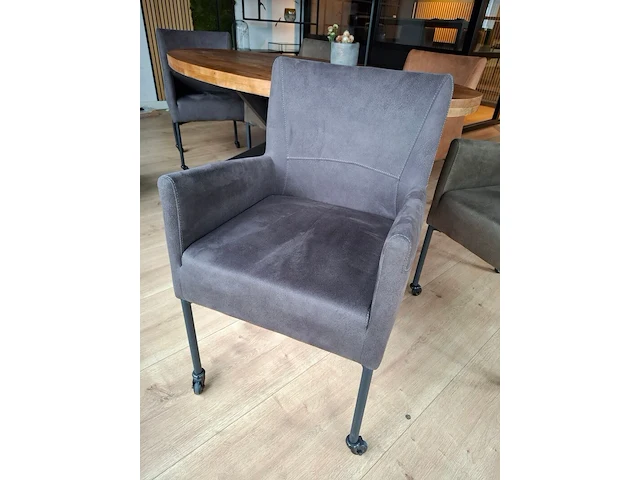 Ovale eetkamertafel met 6 stoelen - afbeelding 7 van  10