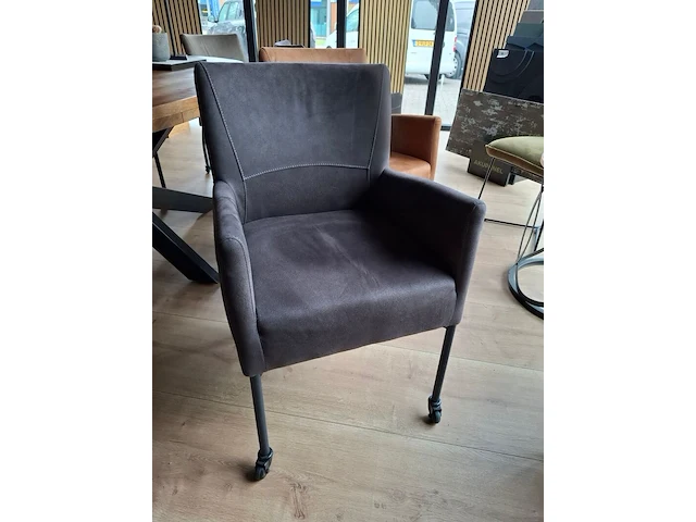 Ovale eetkamertafel met 6 stoelen - afbeelding 9 van  10