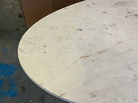 Ovale eetkamertafel met marmeren blad - afbeelding 9 van  11