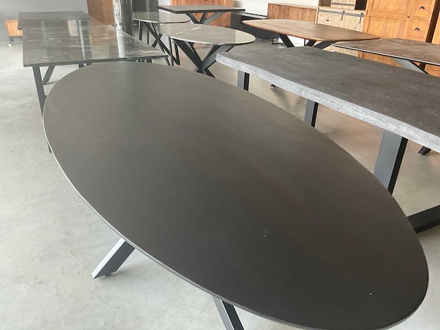 Ovale eetkamertafel - afbeelding 5 van  8