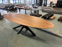 Ovale eetkamertafel - afbeelding 1 van  5