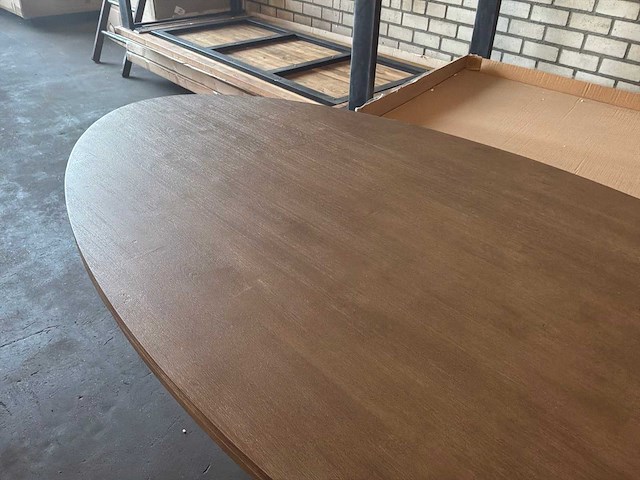 Ovale eetkamertafel - afbeelding 10 van  11