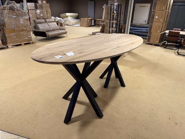Ovale eettafel, massief eiken, zwart metalen onderstel - afbeelding 1 van  6