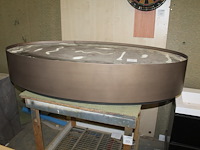 Ovale salontafel zonder afwerkblad. afmeting 152 x 82 x 30 cm. - afbeelding 1 van  3