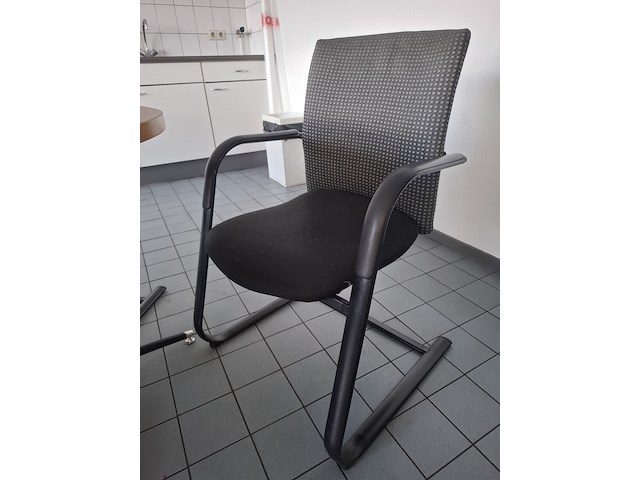 Ovale vergadertafel met 6 stoelen - afbeelding 4 van  6