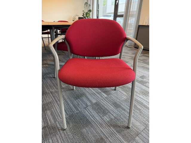 Ovale vergadertafel met ca. 12 stoelen, noot - afbeelding 7 van  8