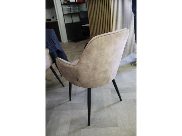 Ovale vergadertafel met kruispoot en zes gestoffeerde stoelen colenis. tafel voorzien van rubberen transpar... - afbeelding 4 van  5