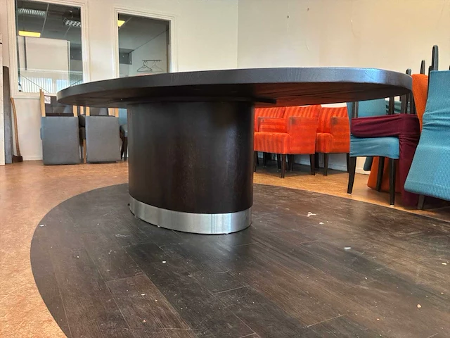 Ovale vergadertafel - afbeelding 5 van  5