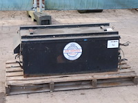 Overdrukbox shovel at mao 10 - afbeelding 1 van  1