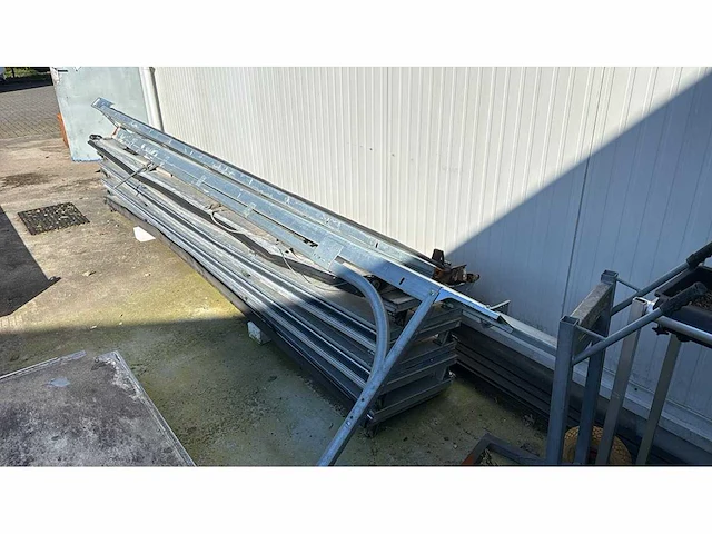 Overheaddeur - garage deur - afbeelding 2 van  2